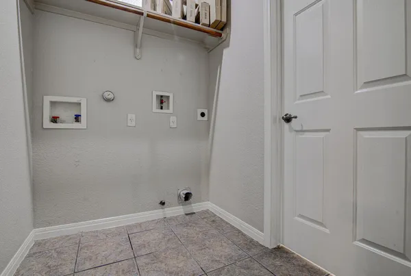 $2,795 | 1702 Singleton Avenue, Unit A, Austin, TX 78702