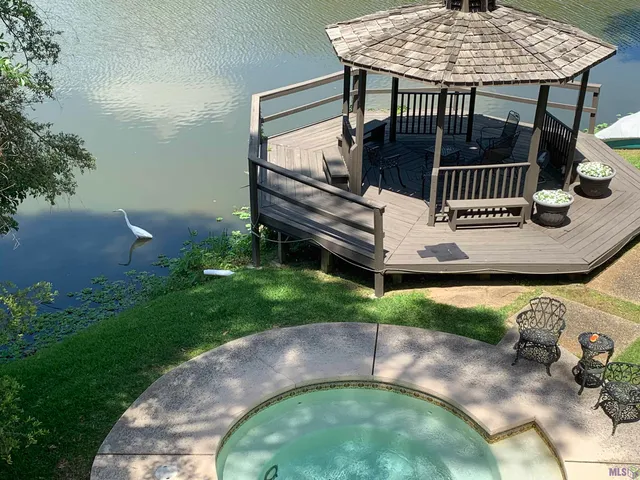 $2,150 | 1509 Stanford Avenue, Unit A3, Baton Rouge, LA 70808