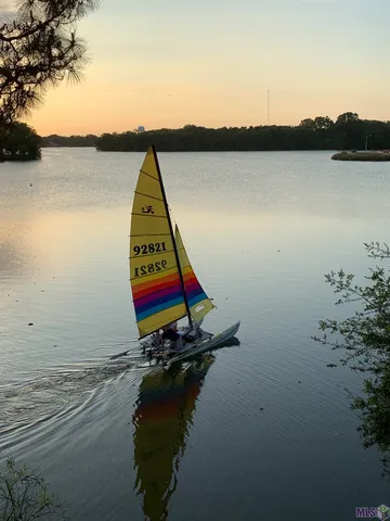 $2,150 | 1509 Stanford Avenue, Unit A3, Baton Rouge, LA 70808