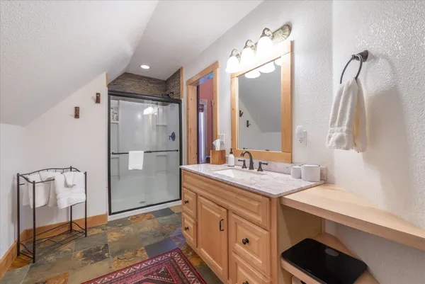 $750,000 | 50638 Hemlock Court, Soda Springs, CA 95728