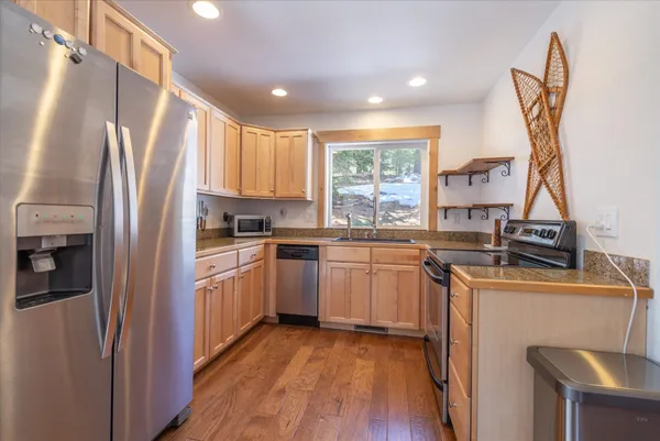 $750,000 | 50638 Hemlock Court, Soda Springs, CA 95728