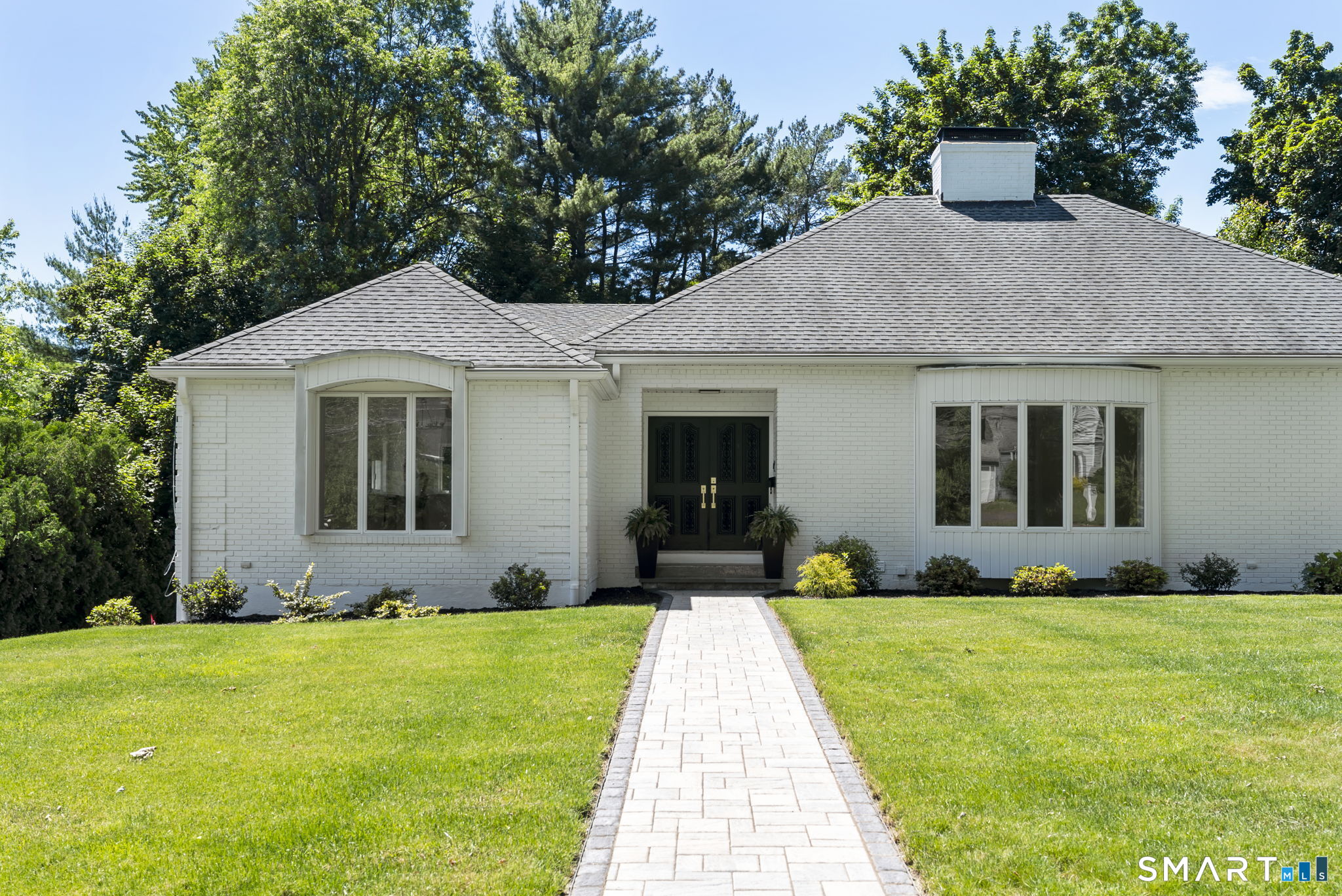 61 Flagg Road West Hartford, CT 06117 - Photo 9 of 39