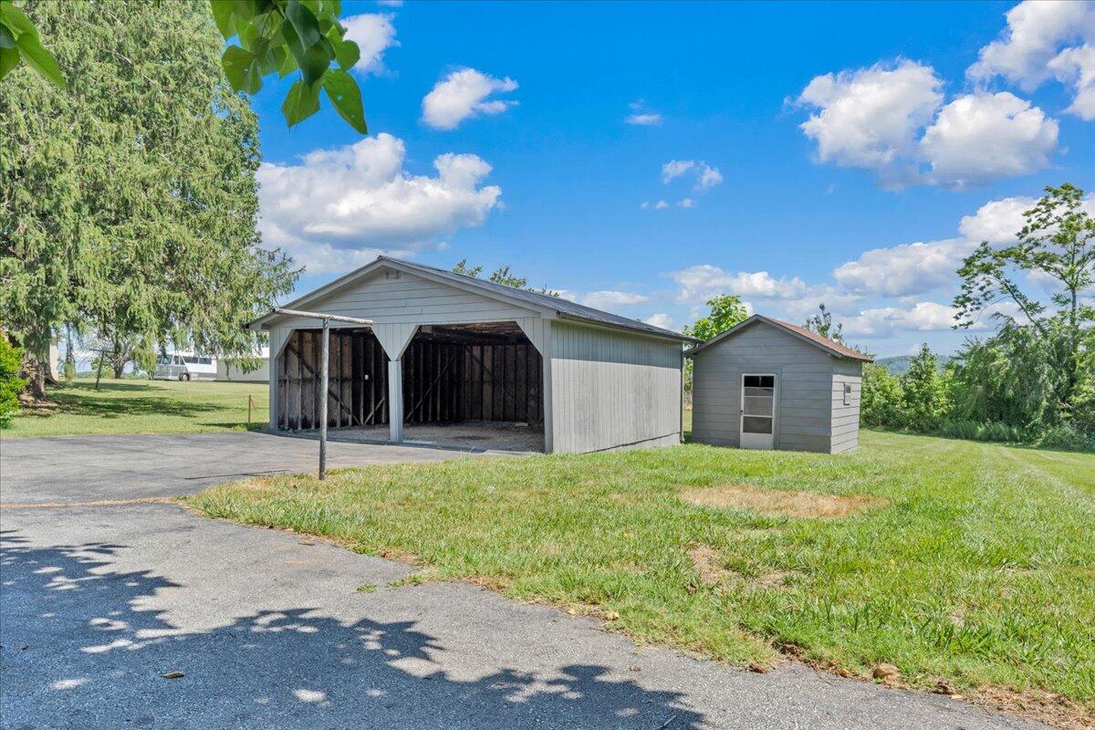 5609 Franklin Street Ferrum, VA 24088 - Photo 33 of 42 33-MIB00535