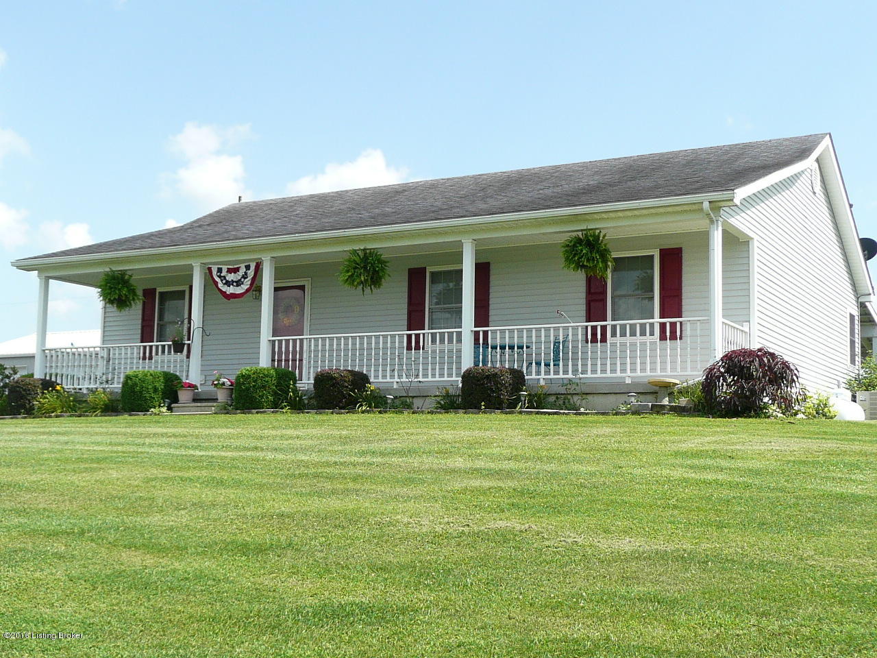 297 Pete Hahn Road Bloomfield, KY 40008 - Photo 22 of 35 Front porch