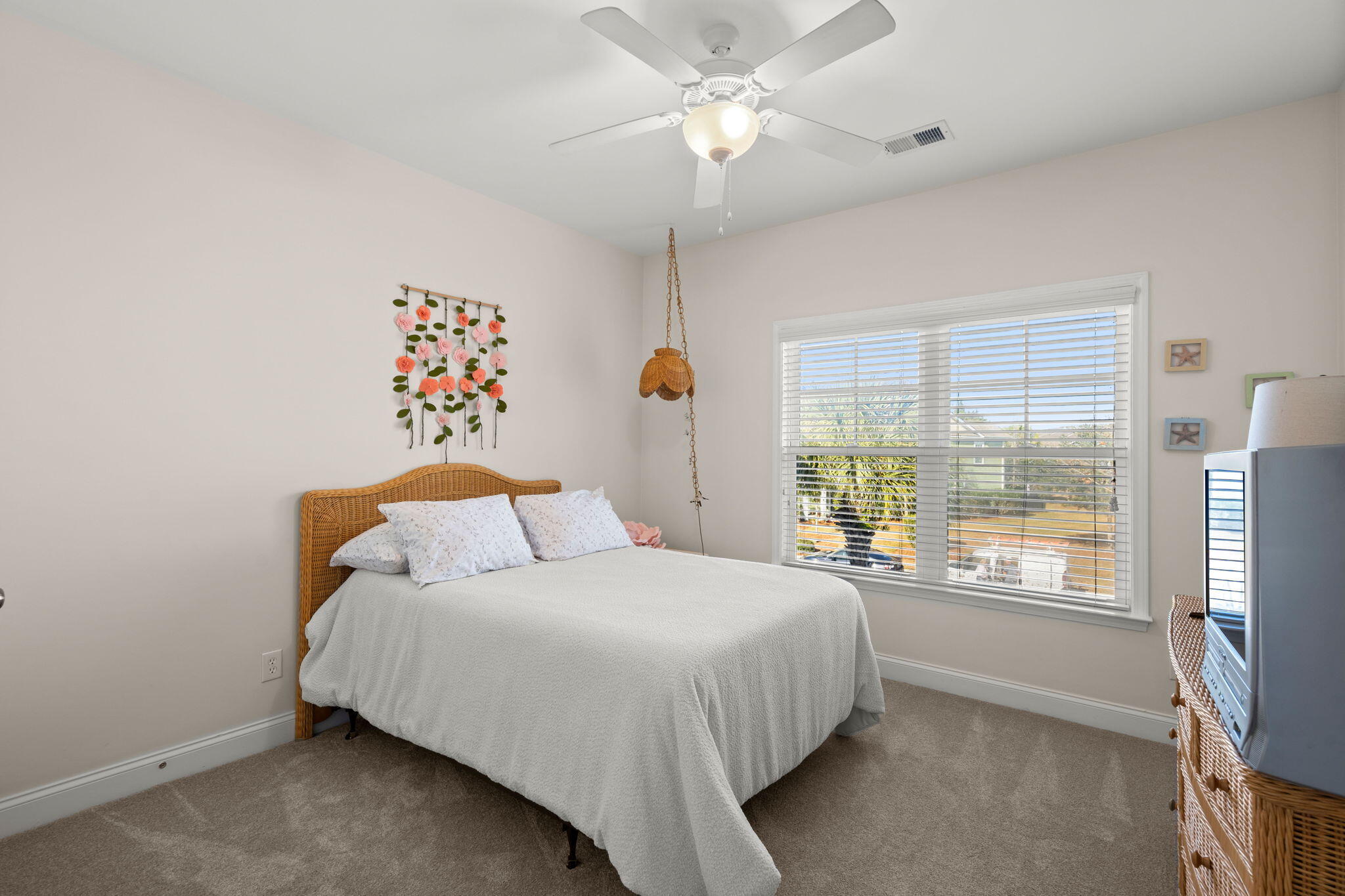 2008 Kings Gate Lane Mount Pleasant, SC 29466 - Photo 27 of 40 Secondary bedroom