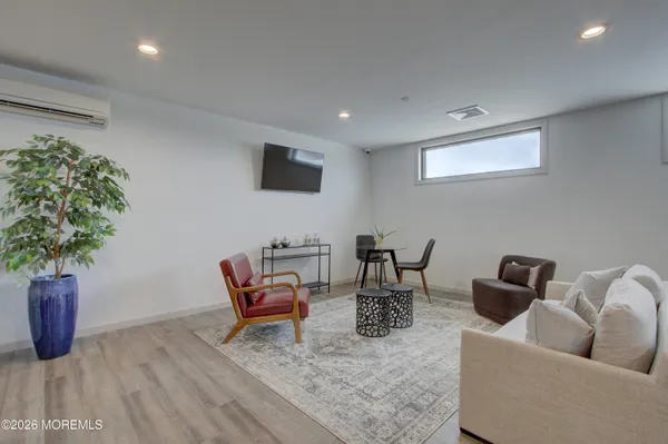 $3,400 | 258 Morris Avenue, Unit PH 501A, Long Branch, NJ 07740