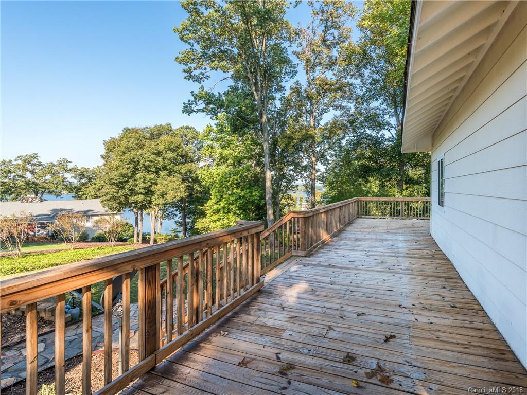 8019 Kiwi Point Tega Cay, SC 29708 - Photo 2 of 36