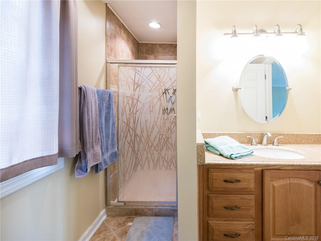 8019 Kiwi Point Tega Cay, SC 29708 - Photo 18 of 36