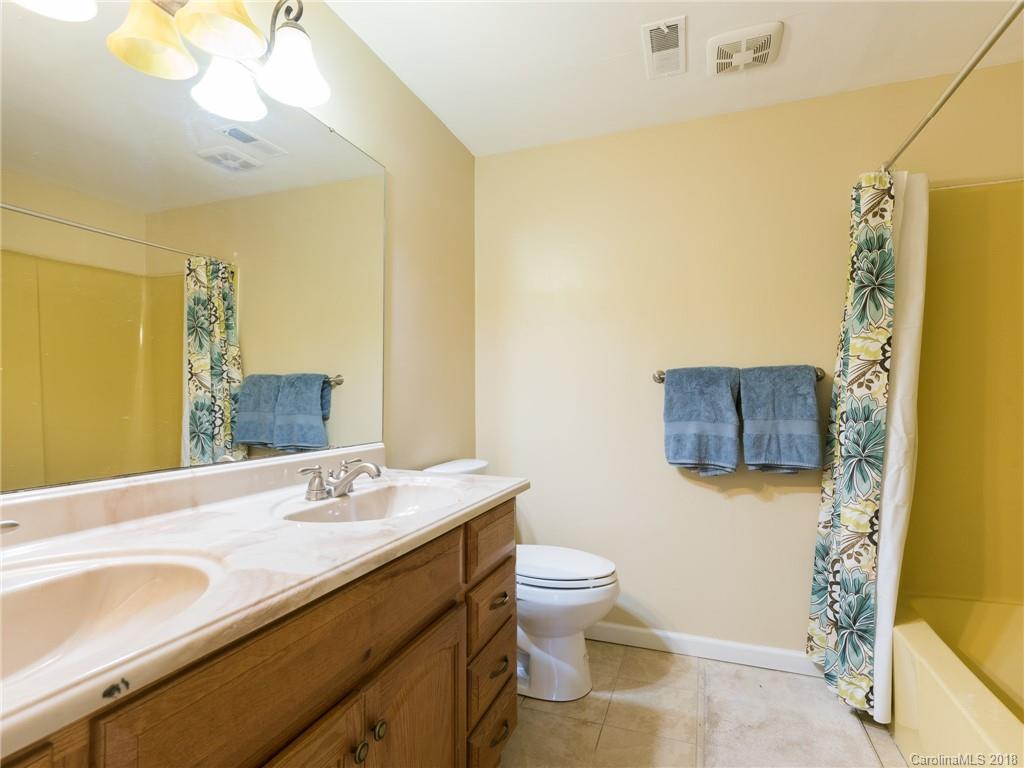 8019 Kiwi Point Tega Cay, SC 29708 - Photo 25 of 36