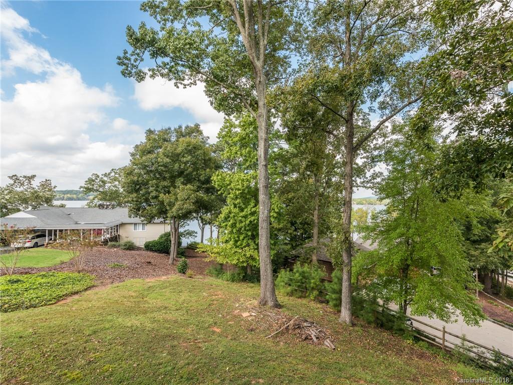 8019 Kiwi Point Tega Cay, SC 29708 - Photo 6 of 36