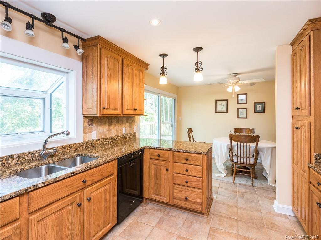 8019 Kiwi Point Tega Cay, SC 29708 - Photo 10 of 36