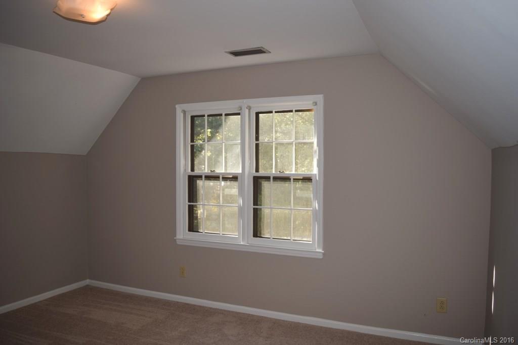 10933 Painted Tree Road Charlotte, NC 28226 - Photo 14 of 17 Gallery Image 14
