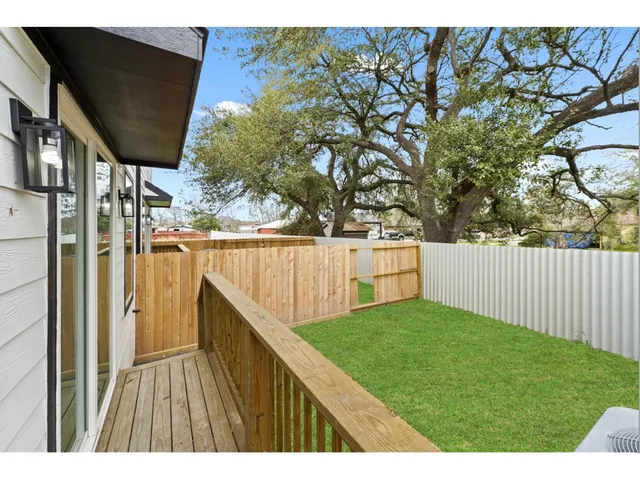 $429,999 | 5518 Cortlandt Street, Unit A, Houston, TX 77076