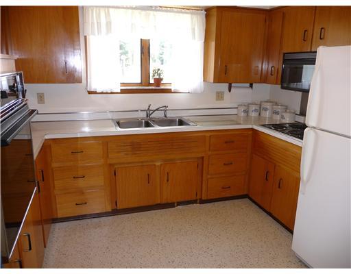 4790 Dutch Ridge Road Beaver, PA 15009 - Photo 4 of 11 Kitchen.