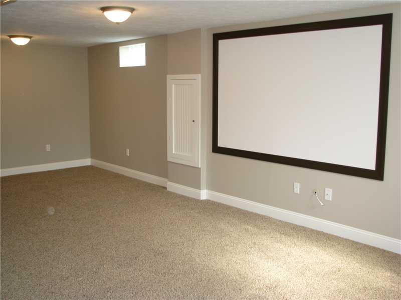 125 Mowry Road Monaca, PA 15061 - Photo 15 of 22 Family Room.