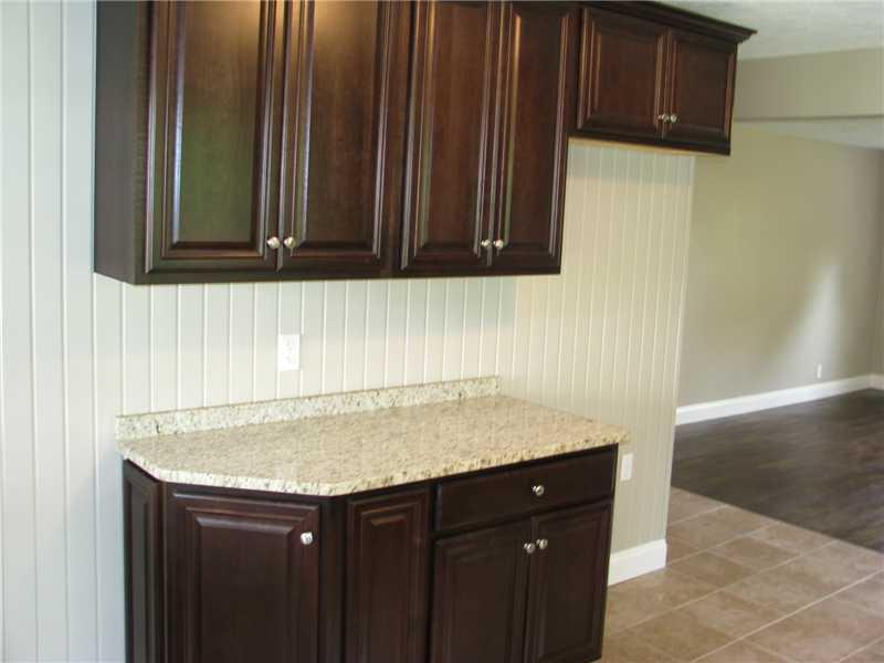 125 Mowry Road Monaca, PA 15061 - Photo 4 of 22 Kitchen.
