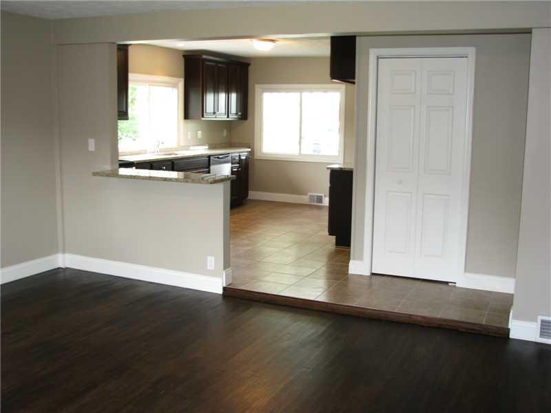 125 Mowry Road Monaca, PA 15061 - Photo 6 of 22 Dining Room.