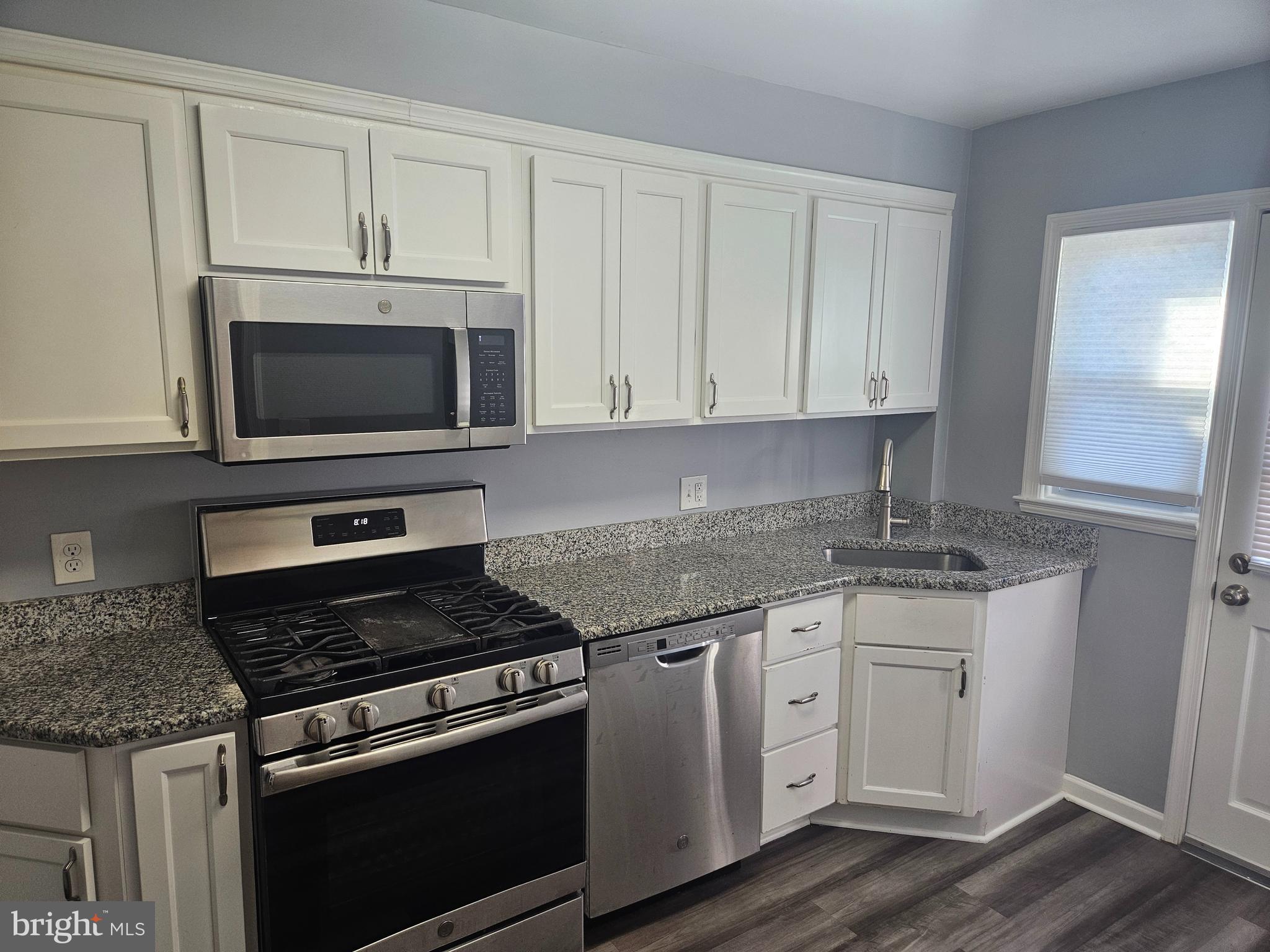 7219 Conley Street Baltimore, MD 21224 - Photo 4 of 11