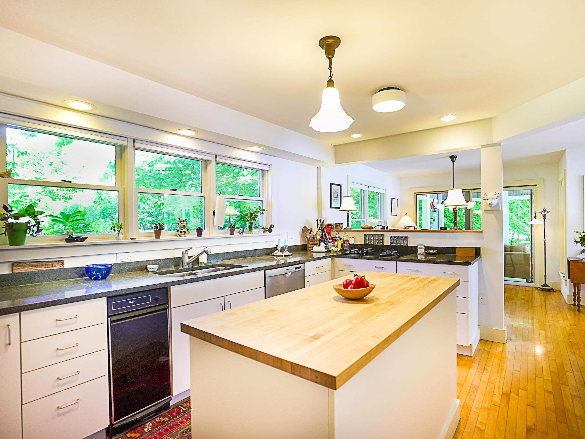 3984 Harbor Road Shelburne, VT 05482 - Photo 29 of 37