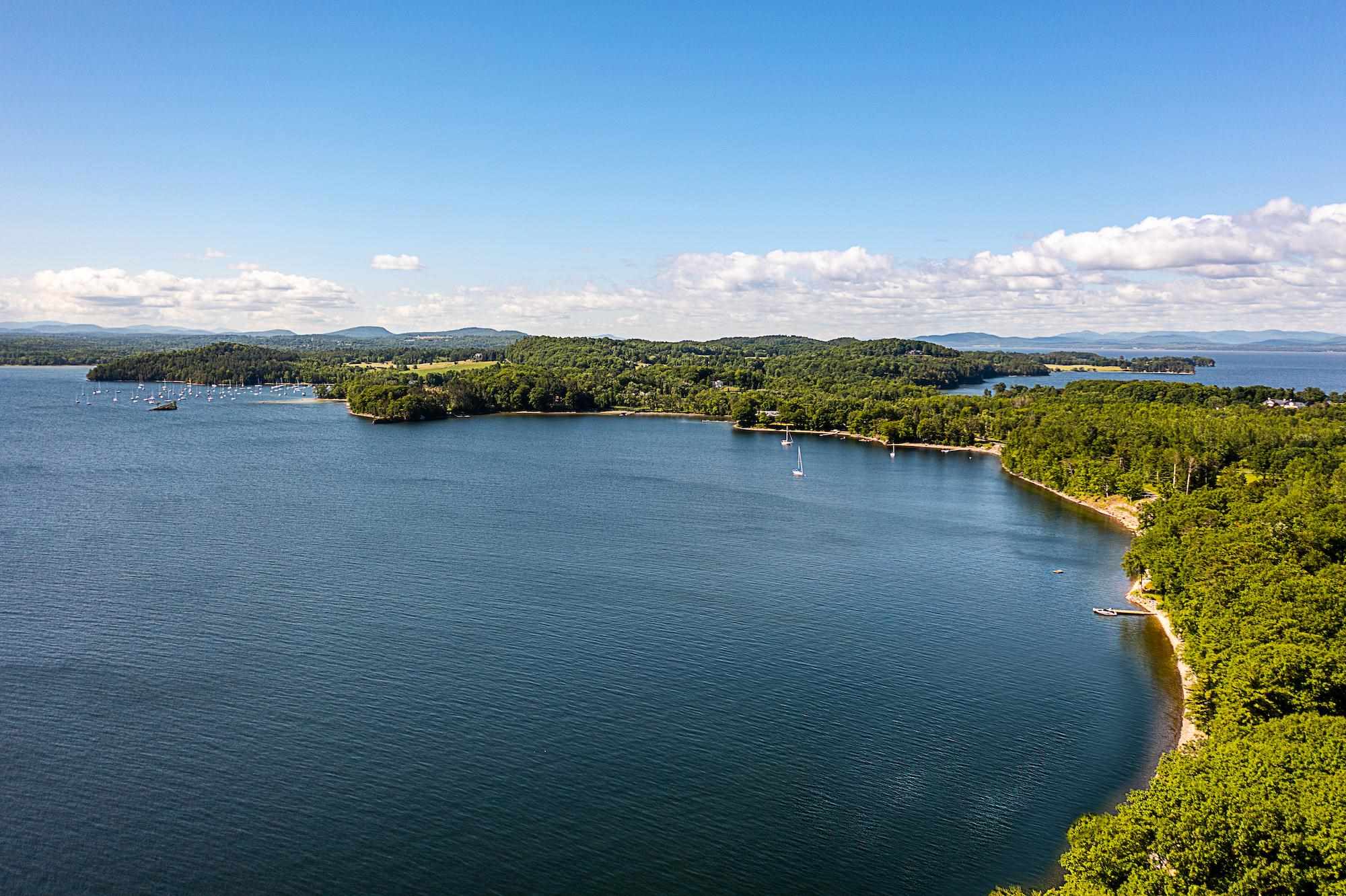 3984 Harbor Road Shelburne, VT 05482 - Photo 7 of 37