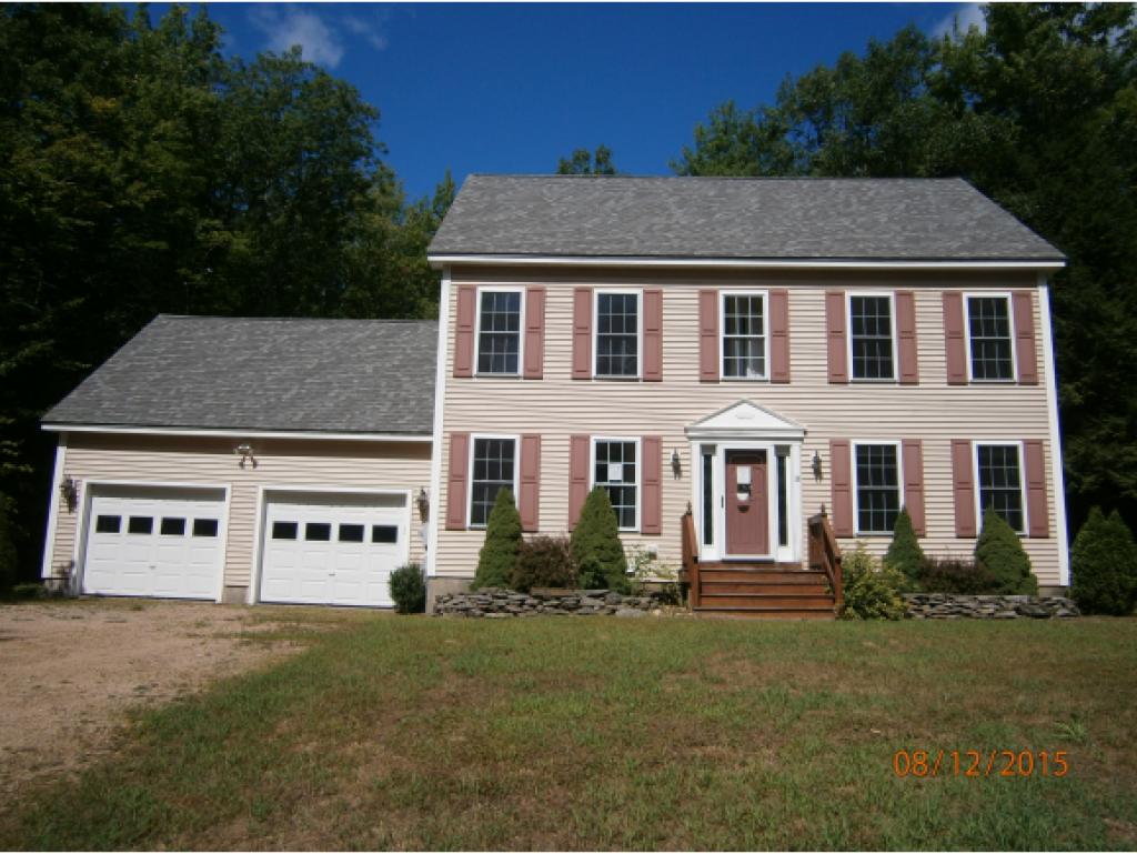 33 Francesca Way Nottingham, NH 03290 - Photo 1 of 12