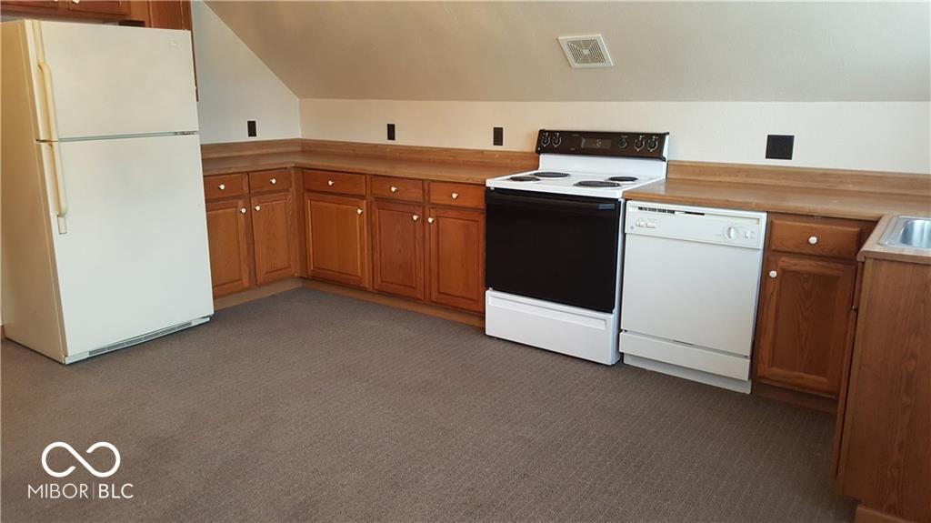 325 South East Street Lebanon, IN 46052 - Photo 3 of 11