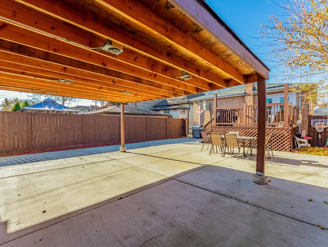 $490,000 | 3507 North Narragansett Avenue, Chicago, IL 60634