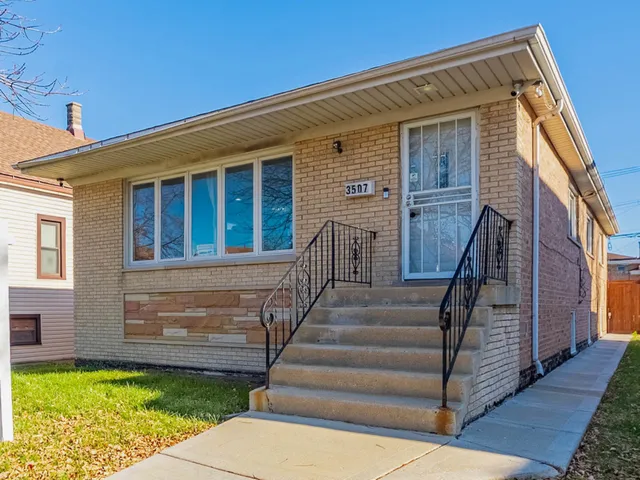 $490,000 | 3507 North Narragansett Avenue, Chicago, IL 60634