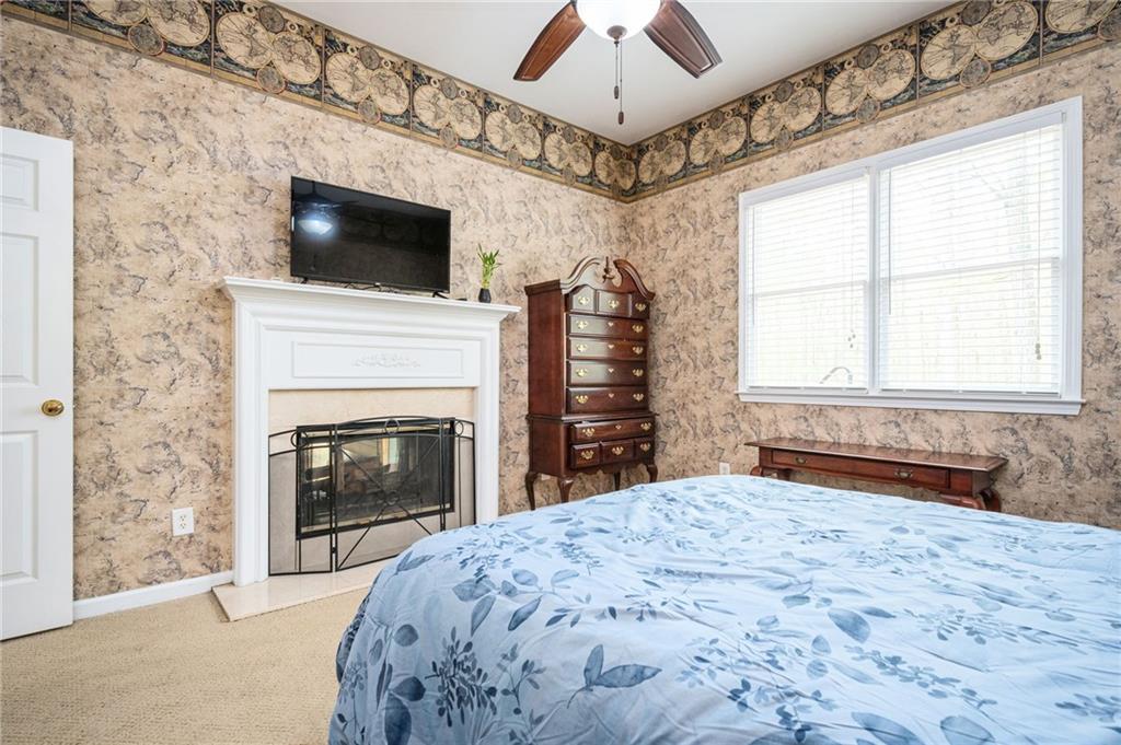 1050 Longpointe Pass Alpharetta, GA 30005 - Photo 32 of 48