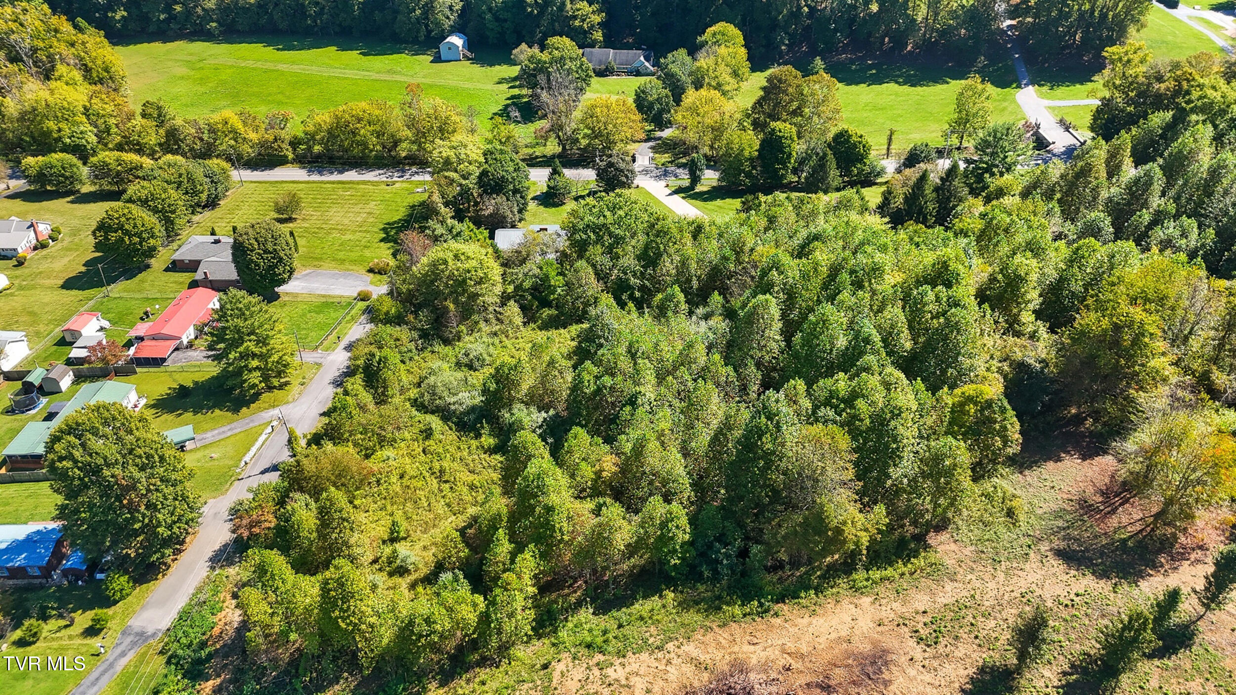 Tbd Tbd Lane, Unit 5 Unicoi, TN 37692 - Photo 6 of 24 9_dji_20251001124255_0613_d