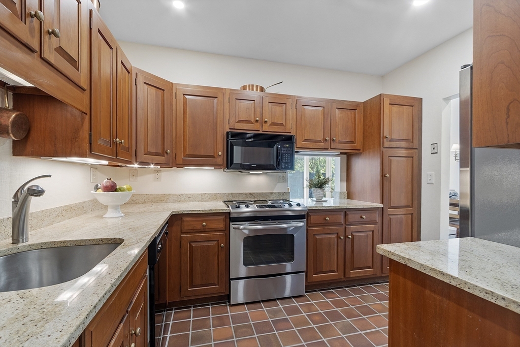 100 Keyes Road, Unit 223 Concord, MA 01742 - Photo 11 of 31 Gallery Image 11