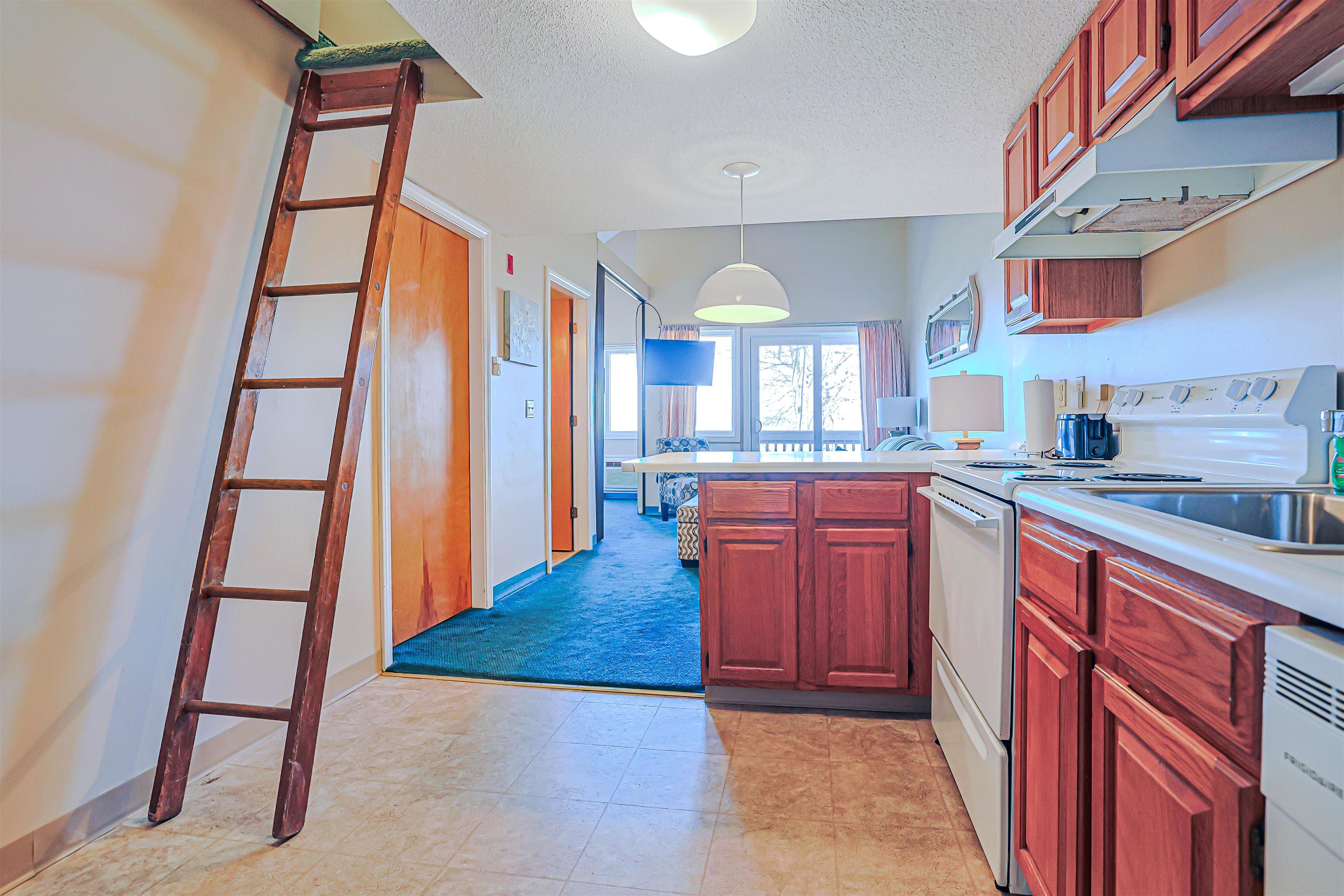 115 Weirs Road, Unit 308 Gilford, NH 03249 - Photo 13 of 34