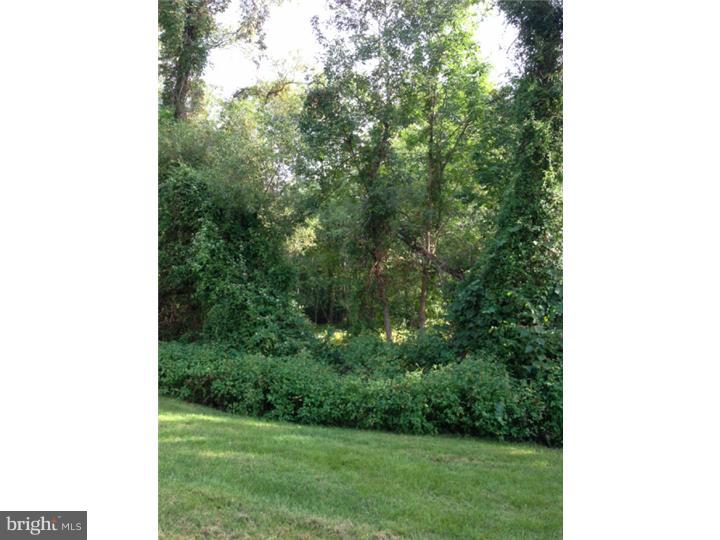 719 Rutland Court Sewell, NJ 08080 - Photo 6 of 25 Exterior Back