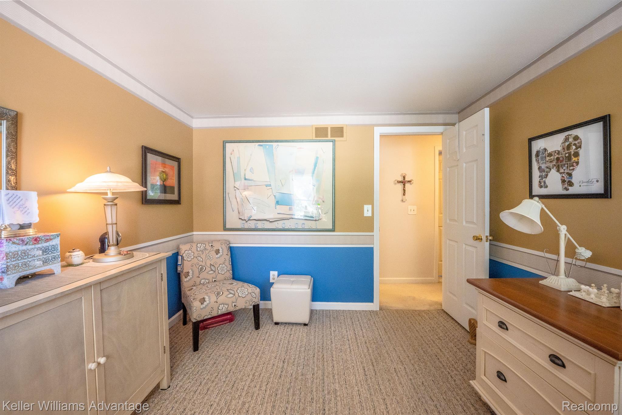 40452 East Mill Rd Court Novi, MI 48375 - Photo 16 of 28