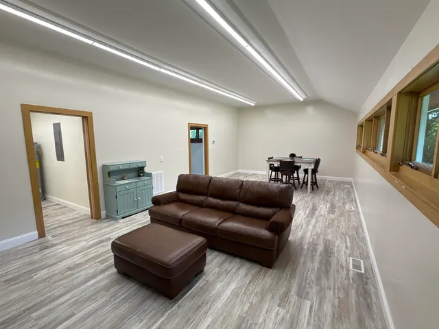 $299,500 | 136 Freedom Lane, Newport, VA 24128