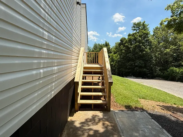 $299,500 | 136 Freedom Lane, Newport, VA 24128