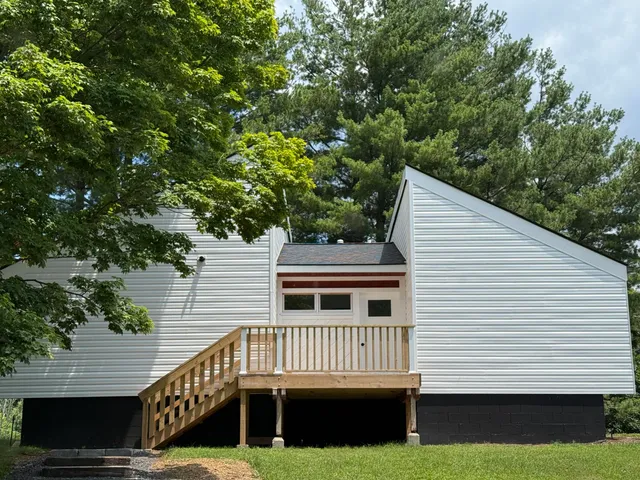 $299,500 | 136 Freedom Lane, Newport, VA 24128