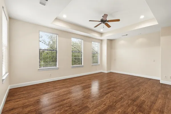 $2,975 | 1605 West 14th Street, Houston, TX 77008