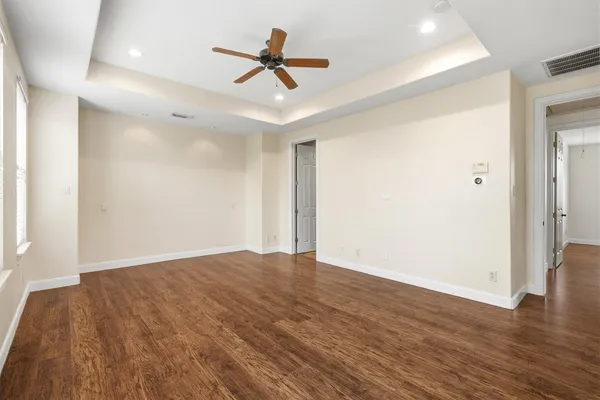 $2,975 | 1605 West 14th Street, Houston, TX 77008