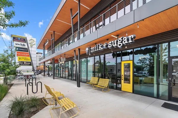$2,975 | 1605 West 14th Street, Houston, TX 77008