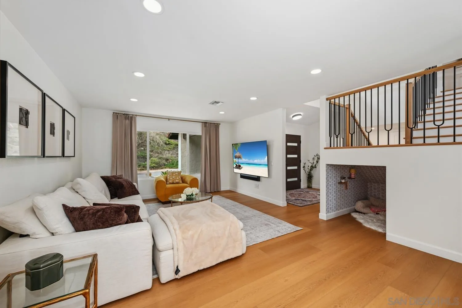 1225 Fallbrook Court Bonita, CA 91902 - Photo 4 of 32