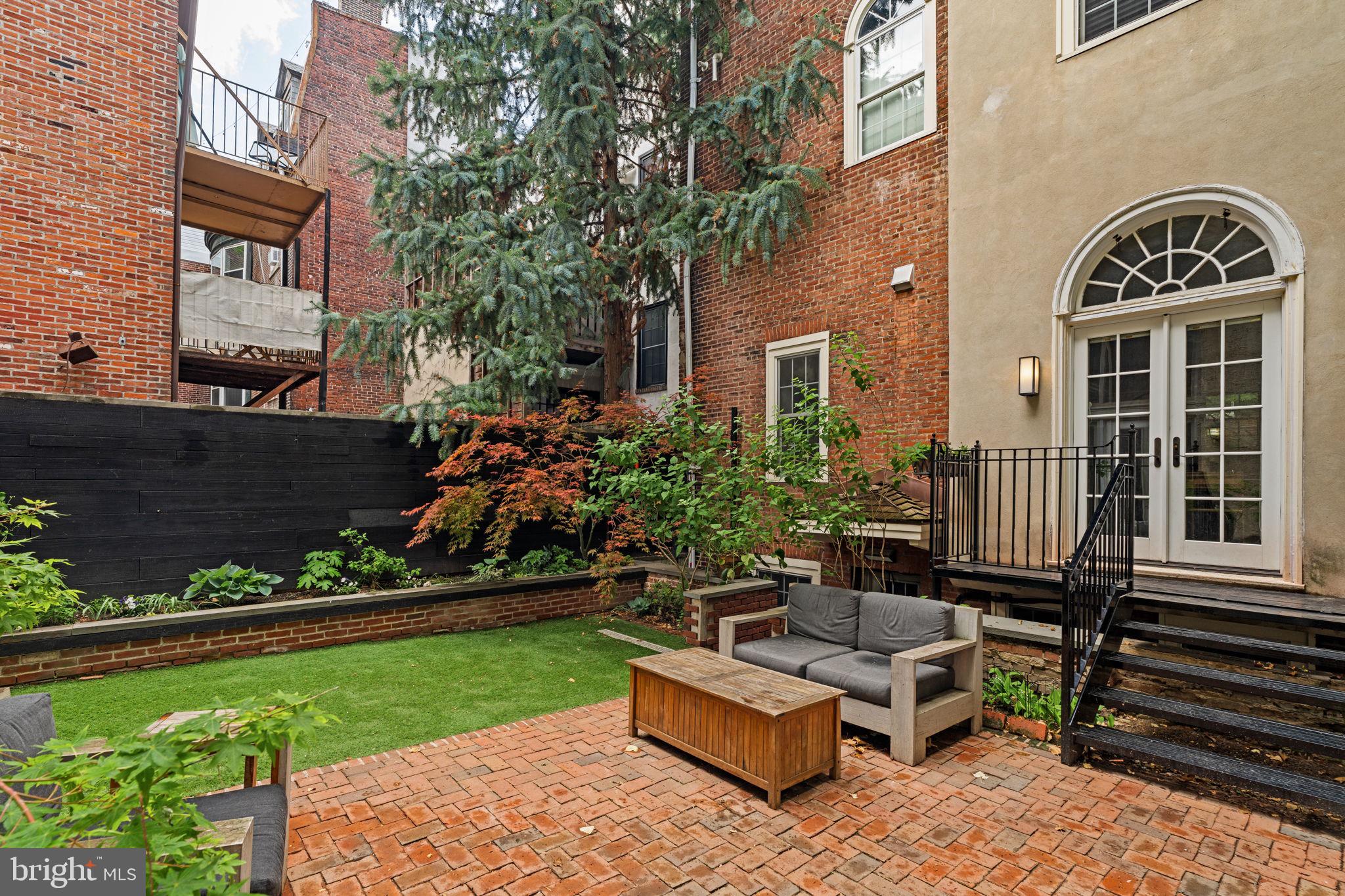 922 Clinton Street Philadelphia, PA 19107 - Photo 20 of 72