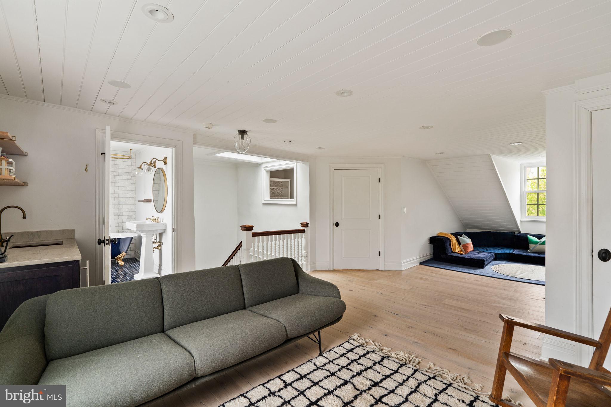 922 Clinton Street Philadelphia, PA 19107 - Photo 45 of 72