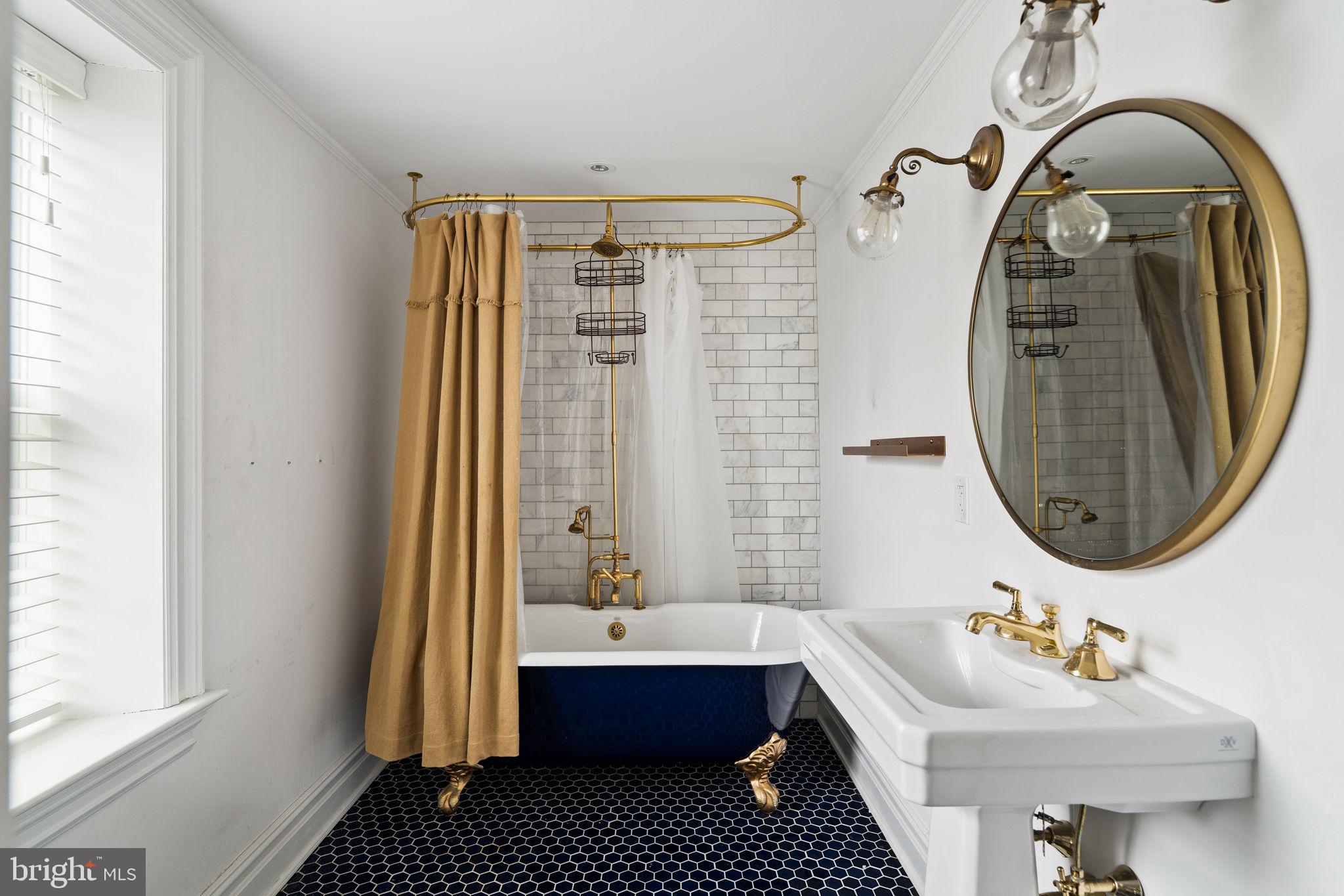 922 Clinton Street Philadelphia, PA 19107 - Photo 46 of 72