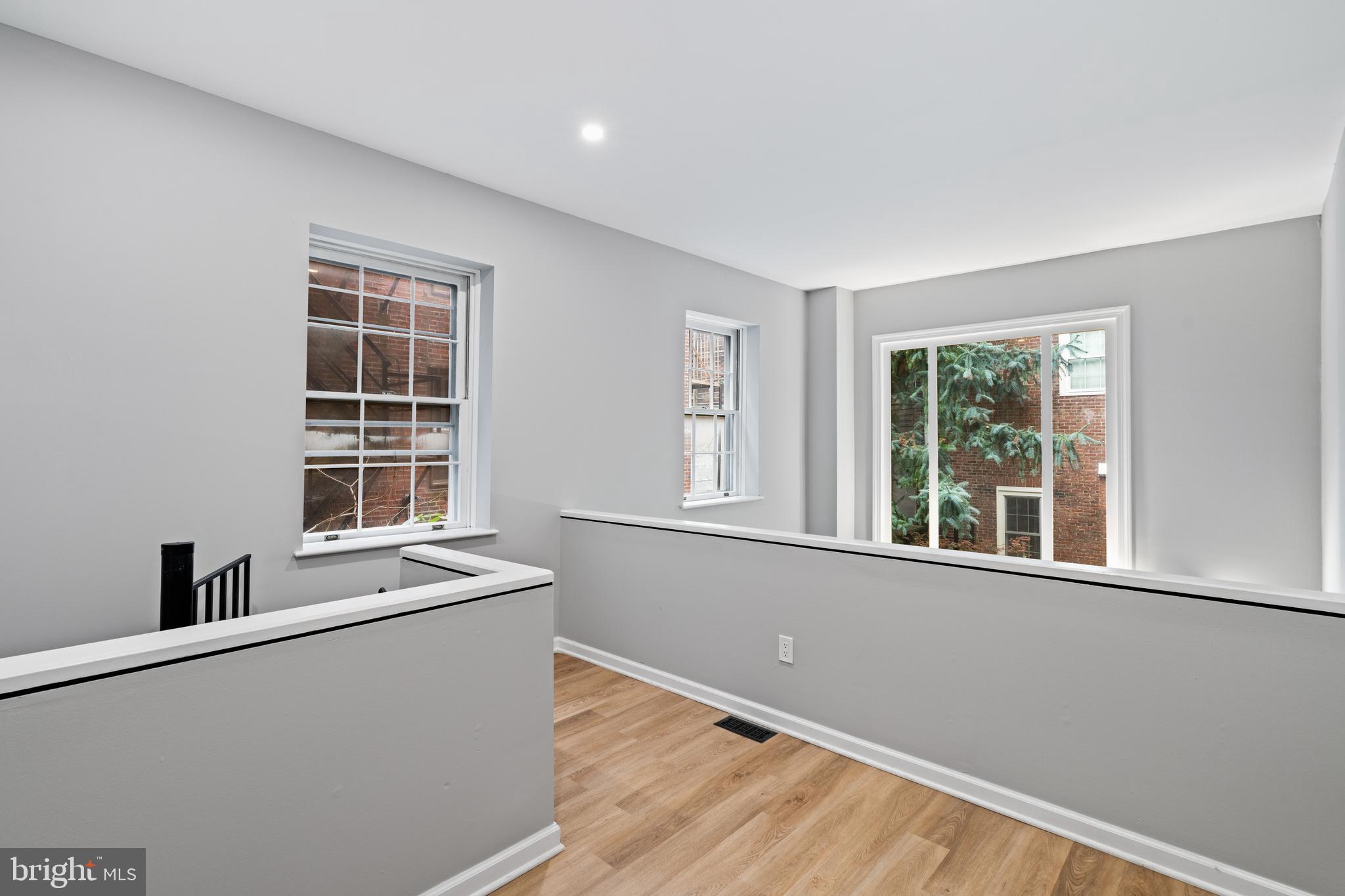 922 Clinton Street Philadelphia, PA 19107 - Photo 61 of 72