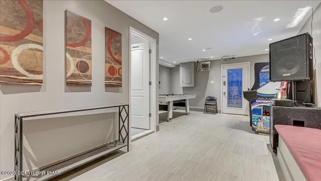 $719,000 | 386 Shawnee Valley Drive, East Stroudsburg, PA 18302