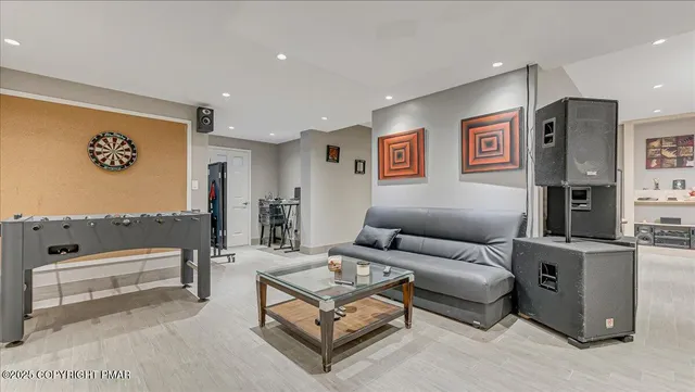 $719,000 | 386 Shawnee Valley Drive, East Stroudsburg, PA 18302