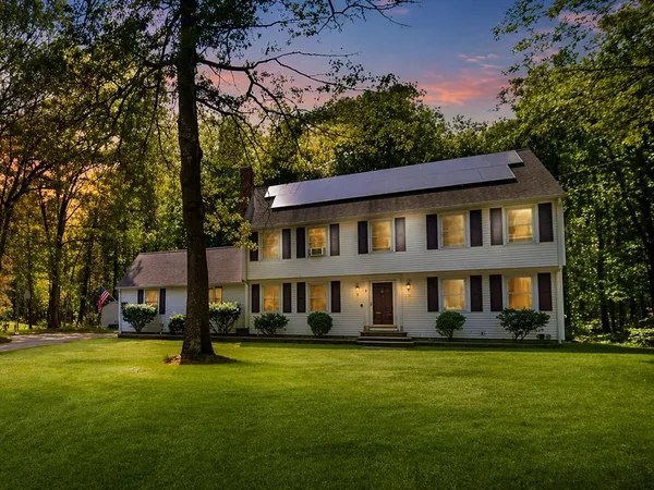 $689,000 | 27 Winslow Farm Road, Hudson, NH 03051