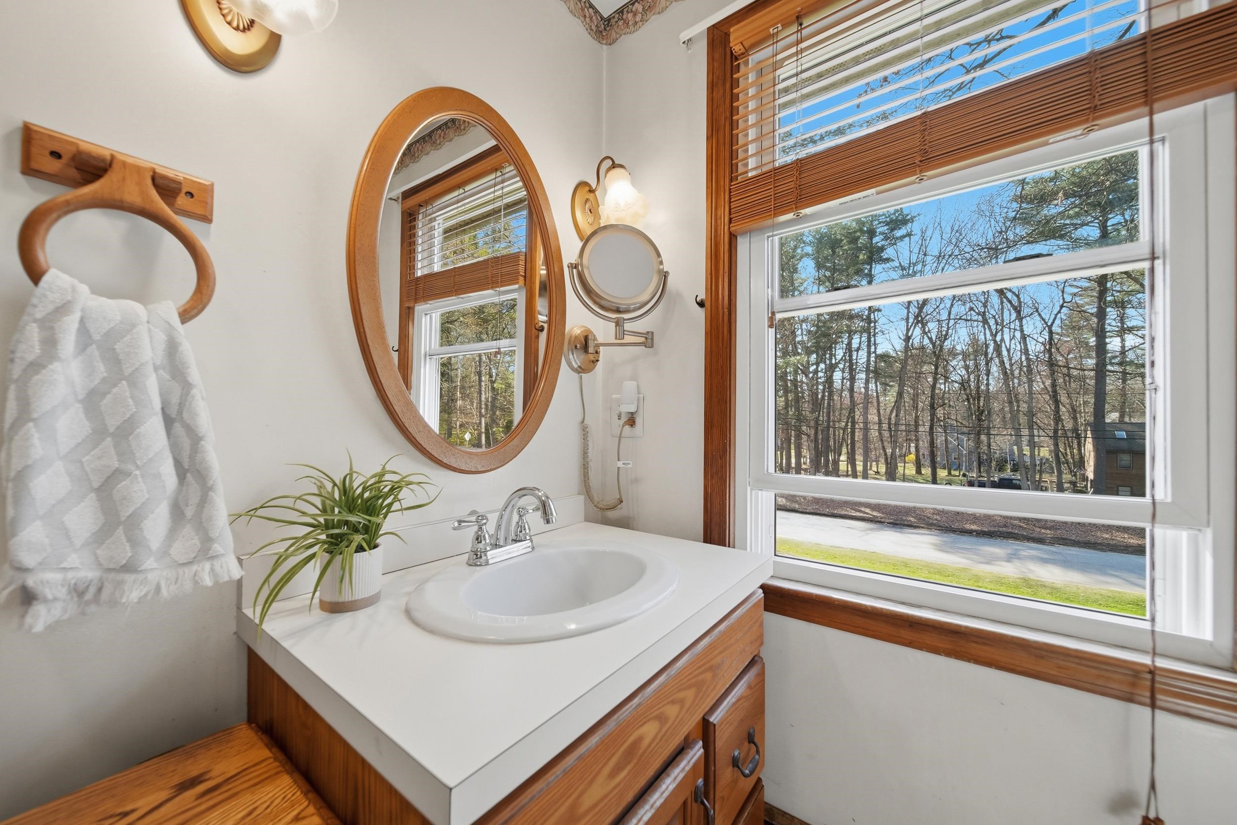 27 Winslow Farm Road Hudson, NH 03051 - Photo 23 of 49