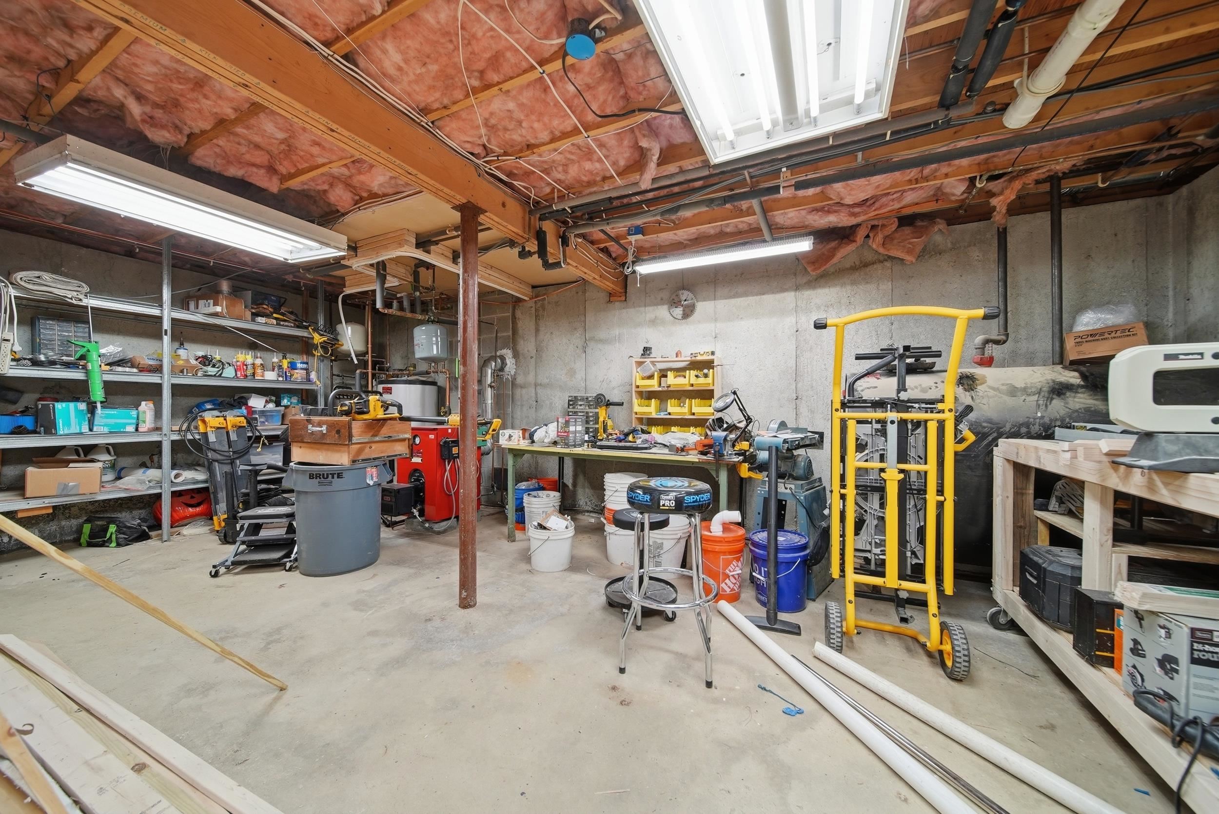 27 Winslow Farm Road Hudson, NH 03051 - Photo 35 of 49